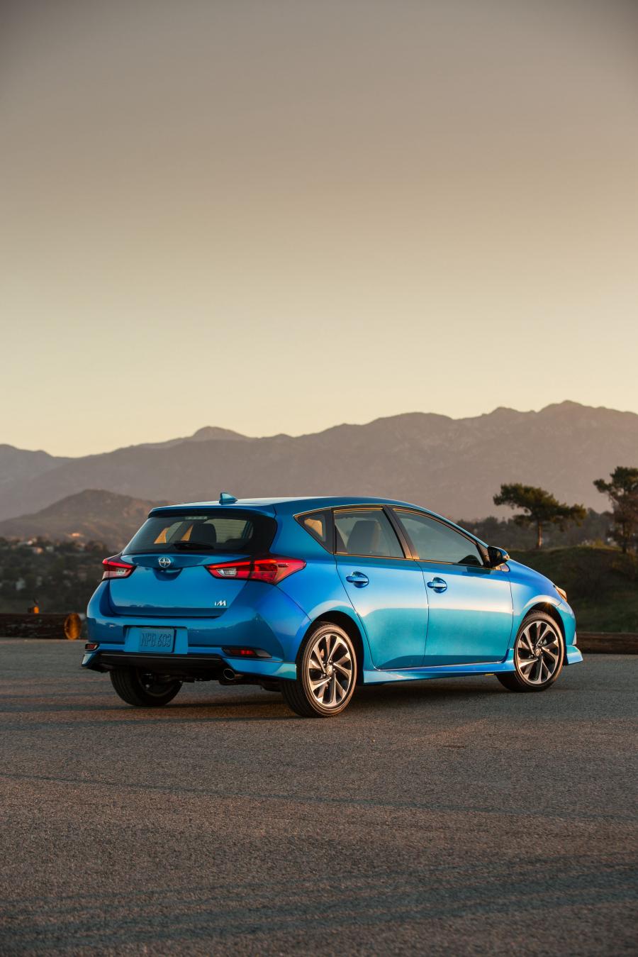  Scion iM 2015 года  (фото 48 из 48)